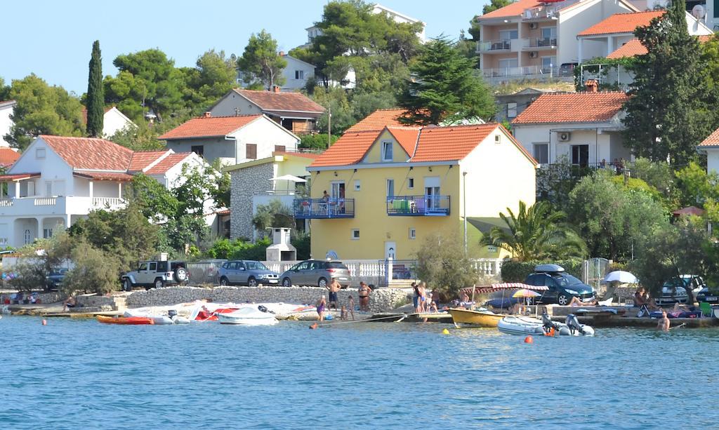 Planikovica Apartments Trogir Exterior foto